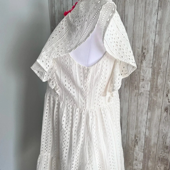 CROSBY by Mollie Burch White Eyelet Lace Dress Flutter Sleeve  XS - Picture 2 of 5